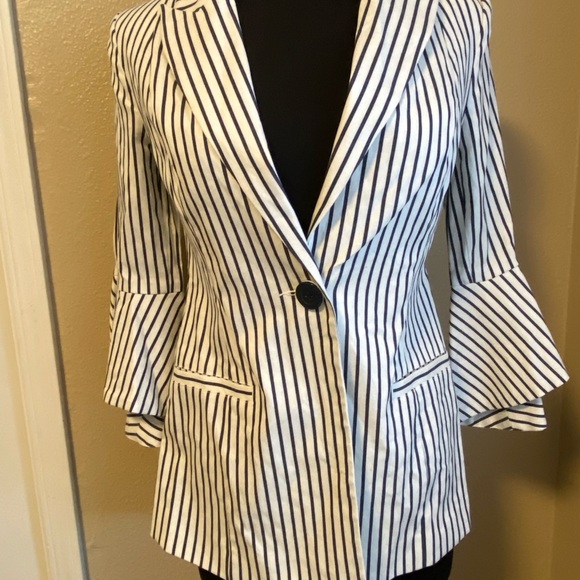 NWOT Cabi striped bell sleeve jacket style 5295 - Picture 3 of 5